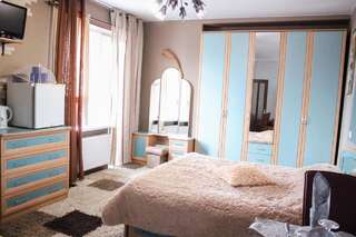 Отель Берізка Voznesensk Двухместный номер Делюкс с 1 кроватью и балконом-3